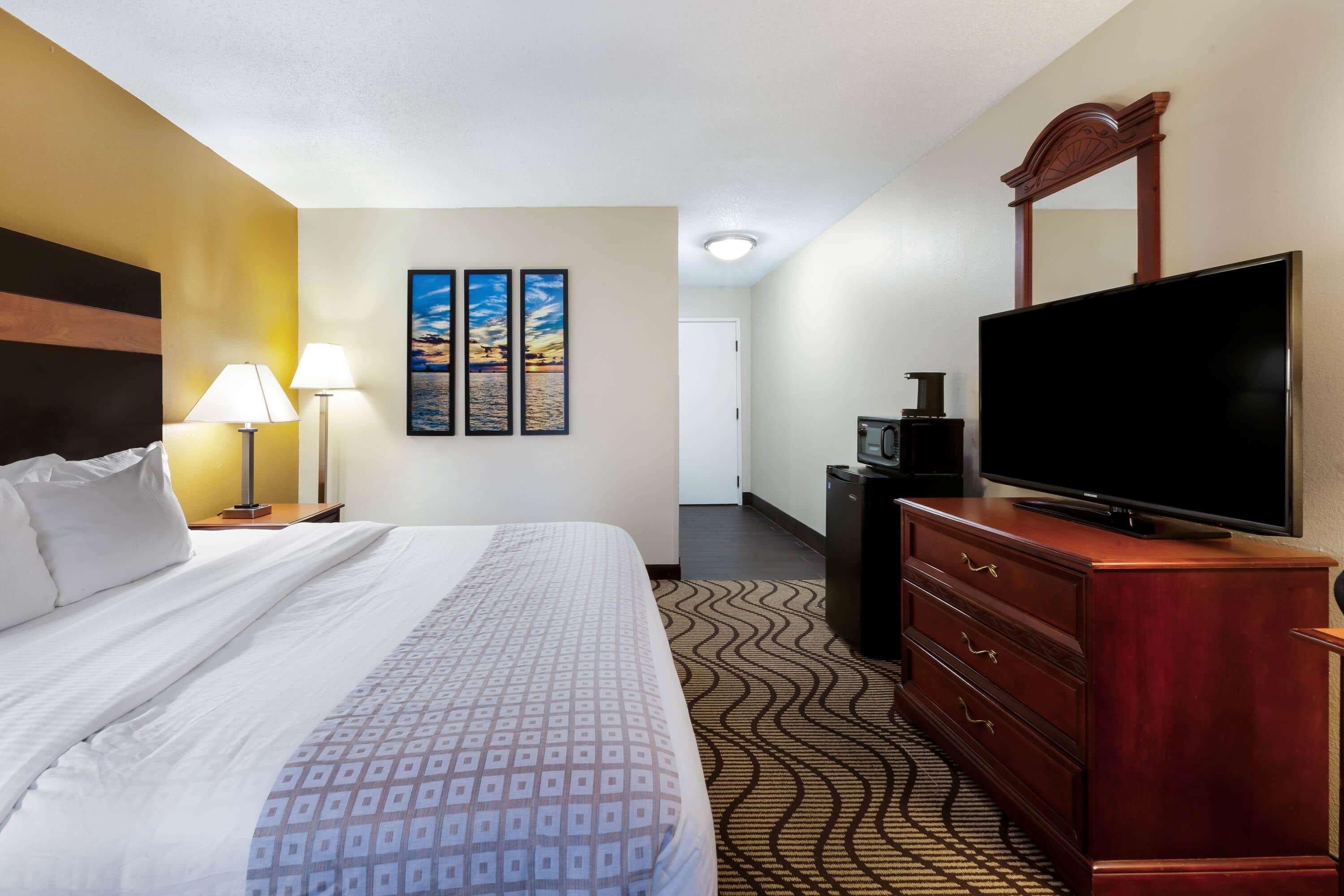 La Quinta Inn By Wyndham Sandusky Near Cedar Point Exterior foto