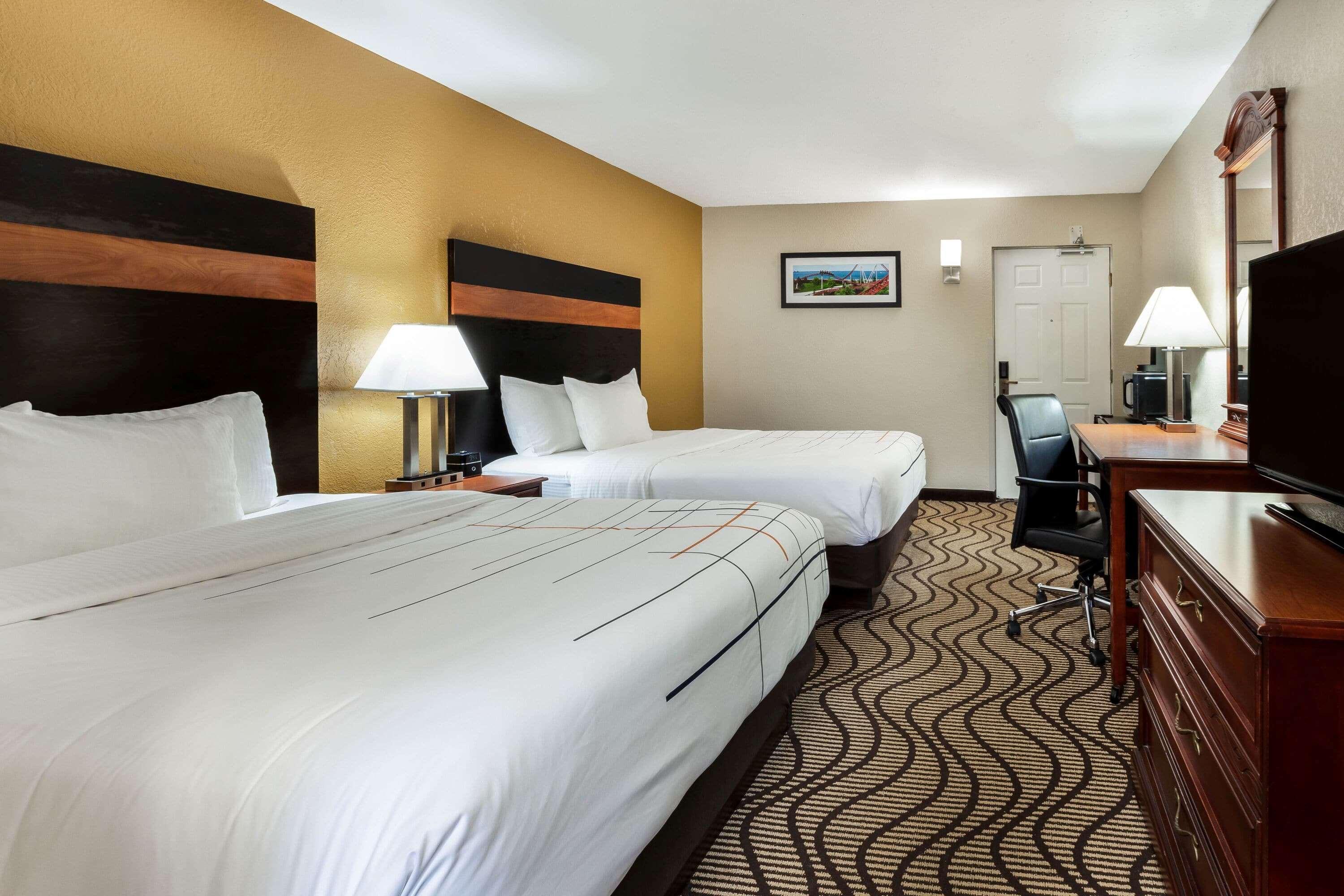 La Quinta Inn By Wyndham Sandusky Near Cedar Point Exterior foto
