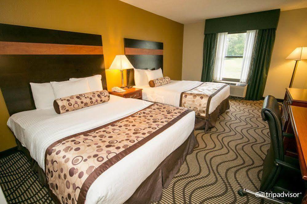 La Quinta Inn By Wyndham Sandusky Near Cedar Point Exterior foto