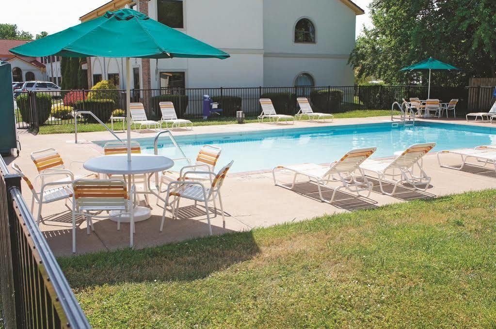 La Quinta Inn By Wyndham Sandusky Near Cedar Point Exterior foto